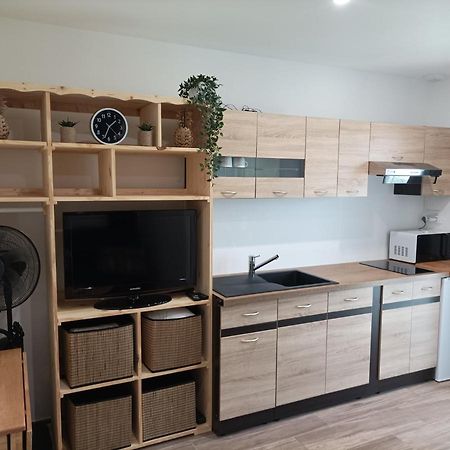 Chambre Amenage En Studio Cers Exterior photo