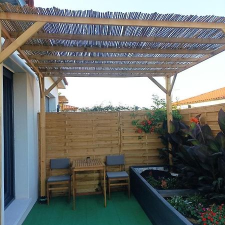 Chambre Amenage En Studio Cers Exterior photo