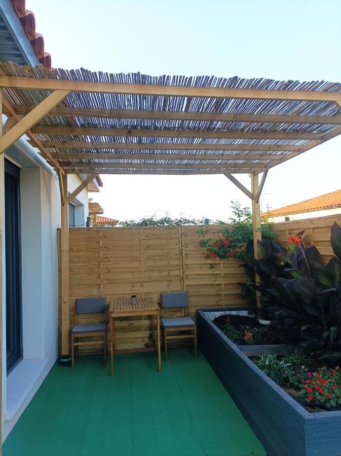 Chambre Amenage En Studio Cers Exterior photo